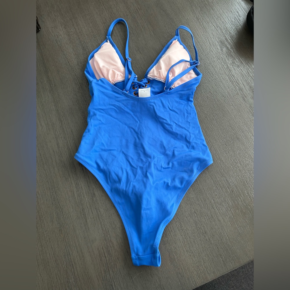 Target One Piece - Picture 3 of 4